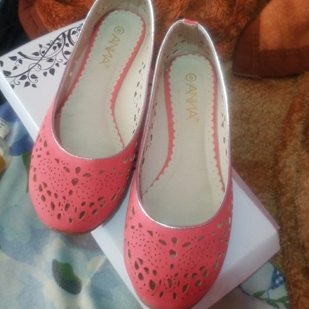 Cut out ballet flats